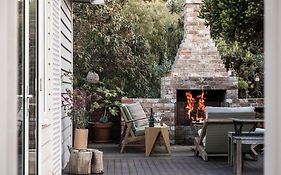 Driftwood Rest Binalong Bay Sleeps 4